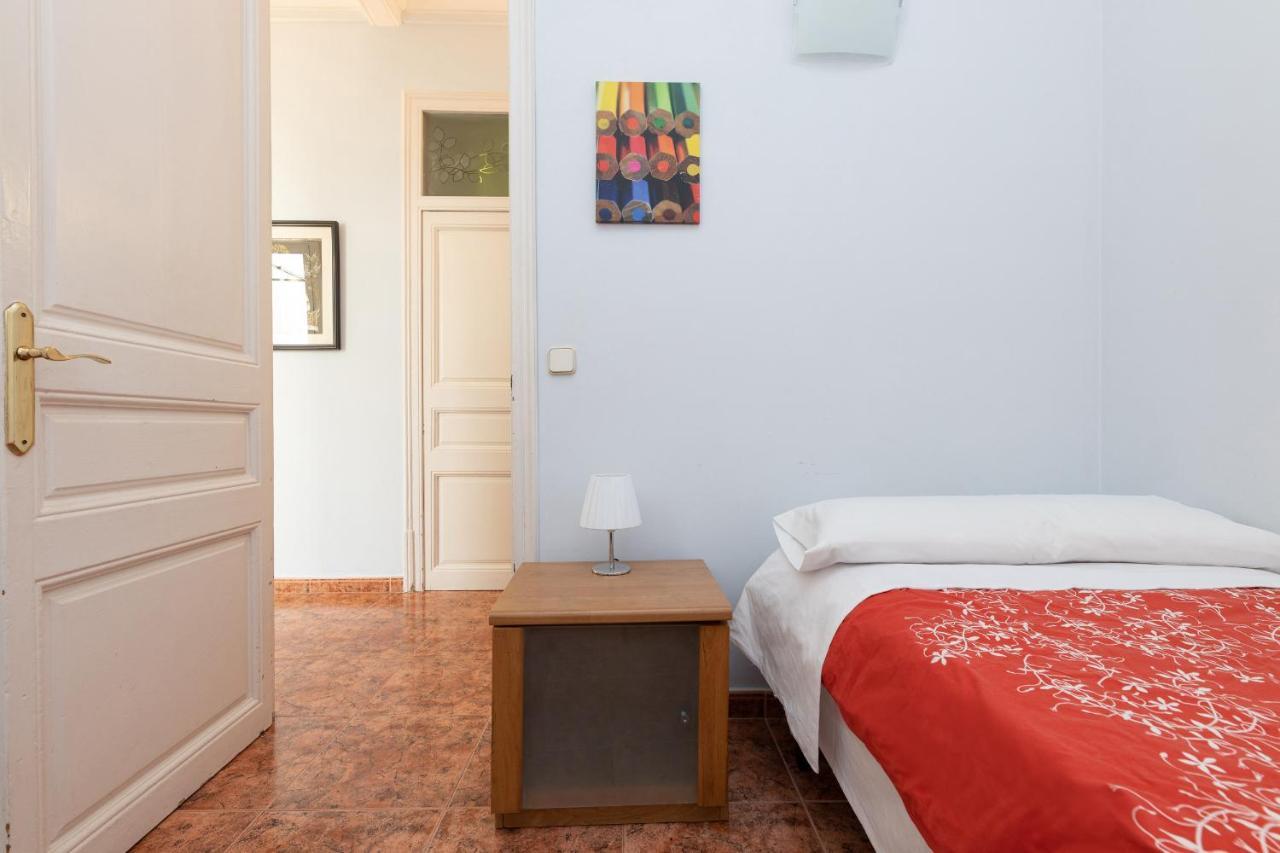Aparteasy - Modernist Flat In Eixample Center Barcelone
